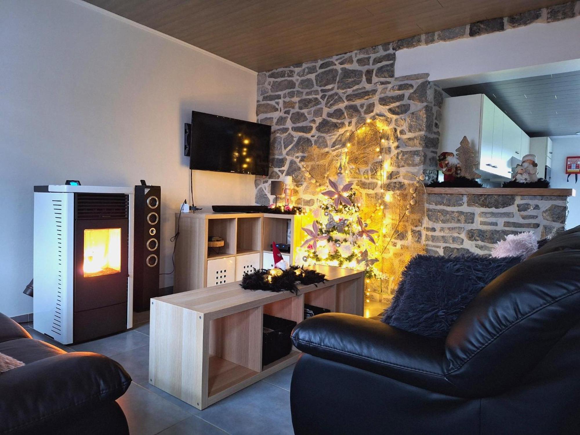 Au Chant Des Roches - Parking - Wifi - Terrasse - Chambres Familiales - Серфонтен Екстер'єр фото