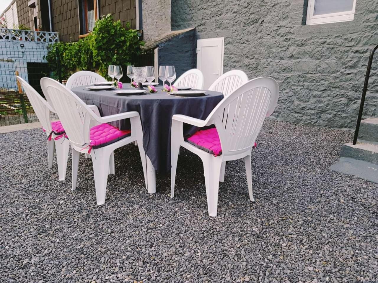 Au Chant Des Roches - Parking - Wifi - Terrasse - Chambres Familiales - Серфонтен Екстер'єр фото